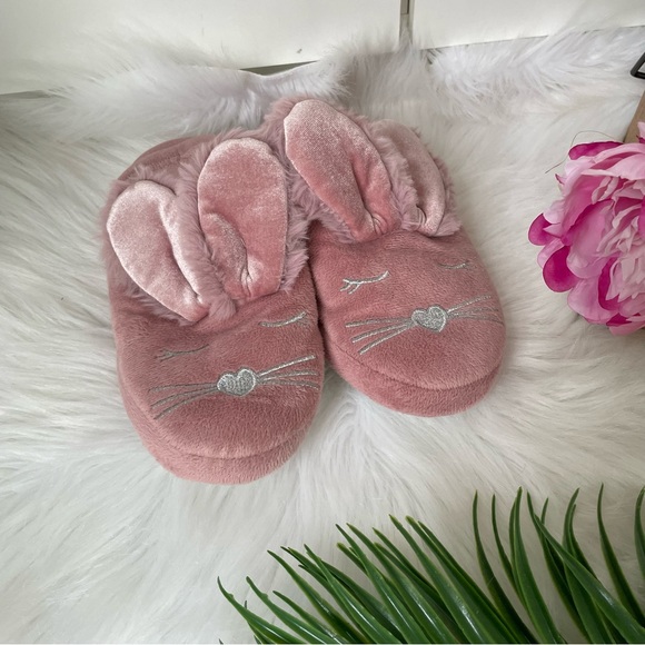 Bunny Slippers - Picture 4 of 7